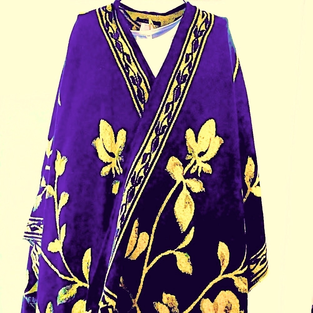 Tahari floral Shrug Poncho Warm Cozy Winter Sweater cape New OS